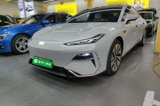 吉利银河 银河E8 2024款 665km 后驱星舰 远航版