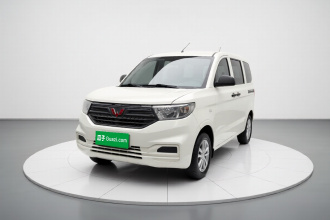 五菱汽车 五菱宏光V 2021款 1.5L劲取版LAR