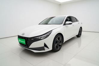 现代 伊兰特 2022款 240TGDi DCT LUX尊贵版