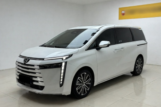 广汽传祺 传祺E8 2024款 荣耀系列 2.0L 荣耀版