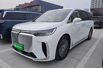 岚图汽车 岚图梦想家 2025款 PHEV 四驱旗舰鲲鹏版