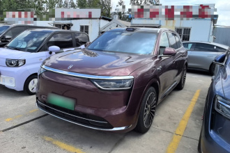 鸿蒙智行 问界M8 2025款 增程 Ultra版 53.4kWh 5座版 (192线激光雷达）