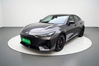 长安UNI-V 2022款 1.5T 尊贵型