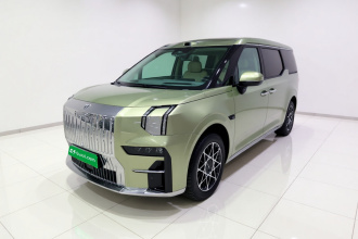 极氪009 2024款 七座过道版四驱 108kWh
