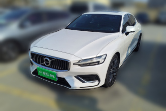 沃尔沃S60 2021款 T4 智远豪华版