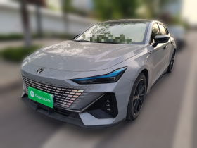 长安UNI-V 2022款 1.5T 尊贵型