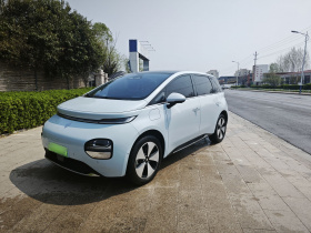 宝骏云朵 2023款 460 Max 灵犀版