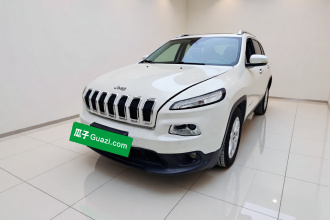 Jeep 自由光 2016款 2.0L 优越版