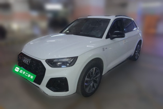 奥迪Q5L 2023款 40T 豪华动感型