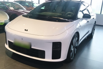 理想汽车 理想i6 2025款 四驱标准版