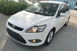 福特 福克斯 2013款 两厢经典 1.8L 自动基本型