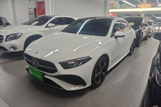 奔驰A级 2024款 A 200 L 时尚型