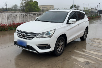 比亚迪 宋 2018款 1.5TID 自动智联尊贵型