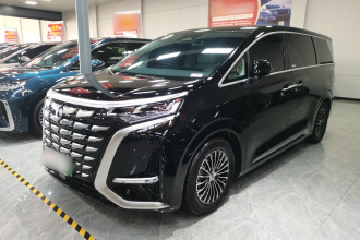 腾势D9 2024款 DM-i 980 四驱尊贵型