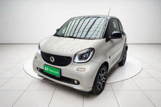 smart fortwo 2016款 0.9T 66千瓦硬顶先锋版