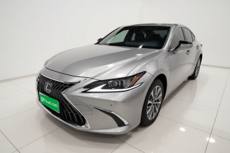 雷克萨斯ES 2023款 200 卓越版