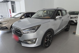 众泰T300 2017款 1.5T CVT尊贵型