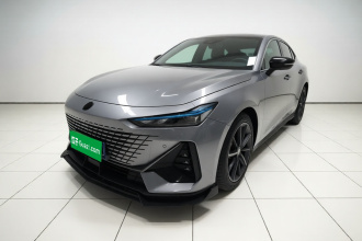 长安UNI-V 2022款 1.5T 尊贵型