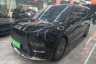 极氪009 2024款 六座行政版四驱 108kWh