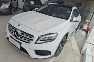 奔驰GLA 2019款 GLA 200 时尚型