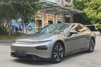 小鹏P7 2020款 670E