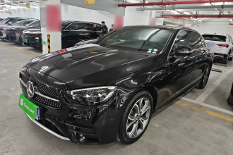 奔驰E级 2022款 改款 E 300 L 运动豪华型