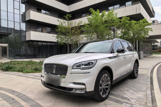 林肯 飞行家 2020款 3.0T V6 四驱行政版