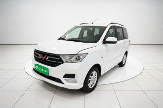 五菱汽车 五菱宏光 2021款 改款 1.5L S舒适型 液压助力LAR