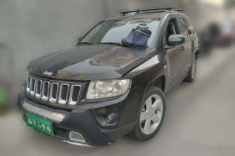Jeep 指南者(进口) 2012款 2.0L 两驱豪华版