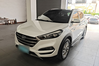 现代 途胜 2015款 1.6T 双离合两驱智能型