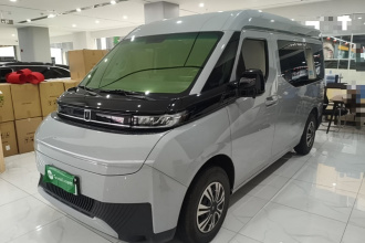 远程超级VAN 2025款 驭程行动派 短轴68kWh智芯 5座