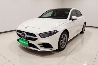 奔驰A级 2021款 A 200 L 运动轿车时尚型