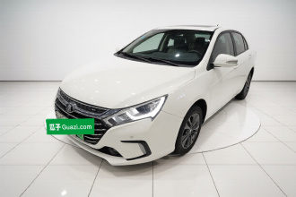 比亚迪 秦新能源 2018款 1.5T 智联尊贵型