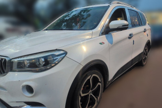 SWM斯威汽车 SWM斯威X7 2016款 1.5T 手动豪华型 7座