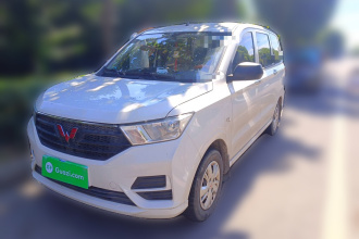 五菱汽车 五菱宏光 2021款 改款1.5L S基本型 电动助力LAR