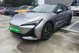 ARCFOX极狐 极狐 阿尔法S5 2024款 708MAX 200kW