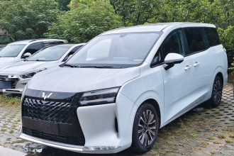 五菱汽车 星光730 2025款 1.5T CVT 精英型