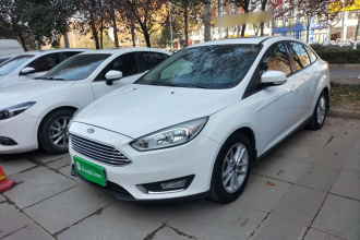 福特 福克斯 2015款 三厢 1.6L 自动风尚型