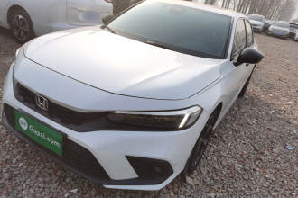 本田 思域 2023款 HATCHBACK 240TURBO CVT极锐版