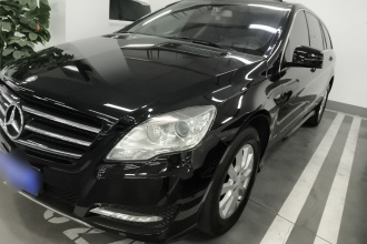 奔驰R级 2017款 R 320 4MATIC 商务型臻藏版