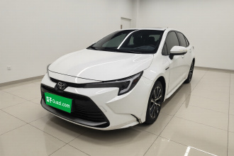 丰田 雷凌 2023款 智能电混双擎 1.8L 豪华版