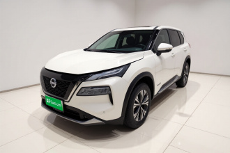 日产 奇骏 2023款 e-POWER 超混双电机四驱豪华版