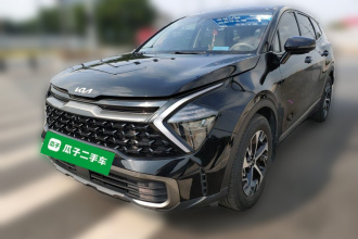 起亚 狮铂拓界 2025款 1.5T 两驱尊贵智享版