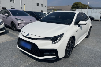 丰田 雷凌 2022款 双擎 1.8H E-CVT运动版