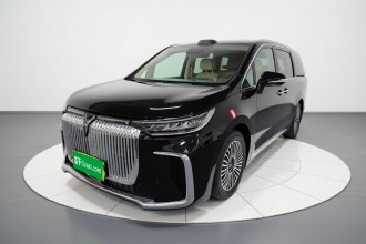 岚图汽车 岚图梦想家 2025款 PHEV 四驱旗舰乾崑版