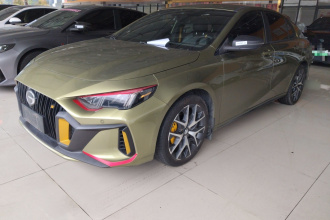 广汽传祺 影豹 2021款 270T DCT J15版