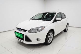 福特 福克斯 2012款 两厢 1.6L 自动风尚型