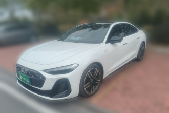奥迪A5L 2026款 2.0T 运动版 Plus