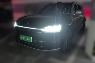 鸿蒙智行 问界M9 2024款 增程 Max版 42kWh 6座版