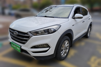 现代 途胜 2015款 1.6T 双离合两驱智能型